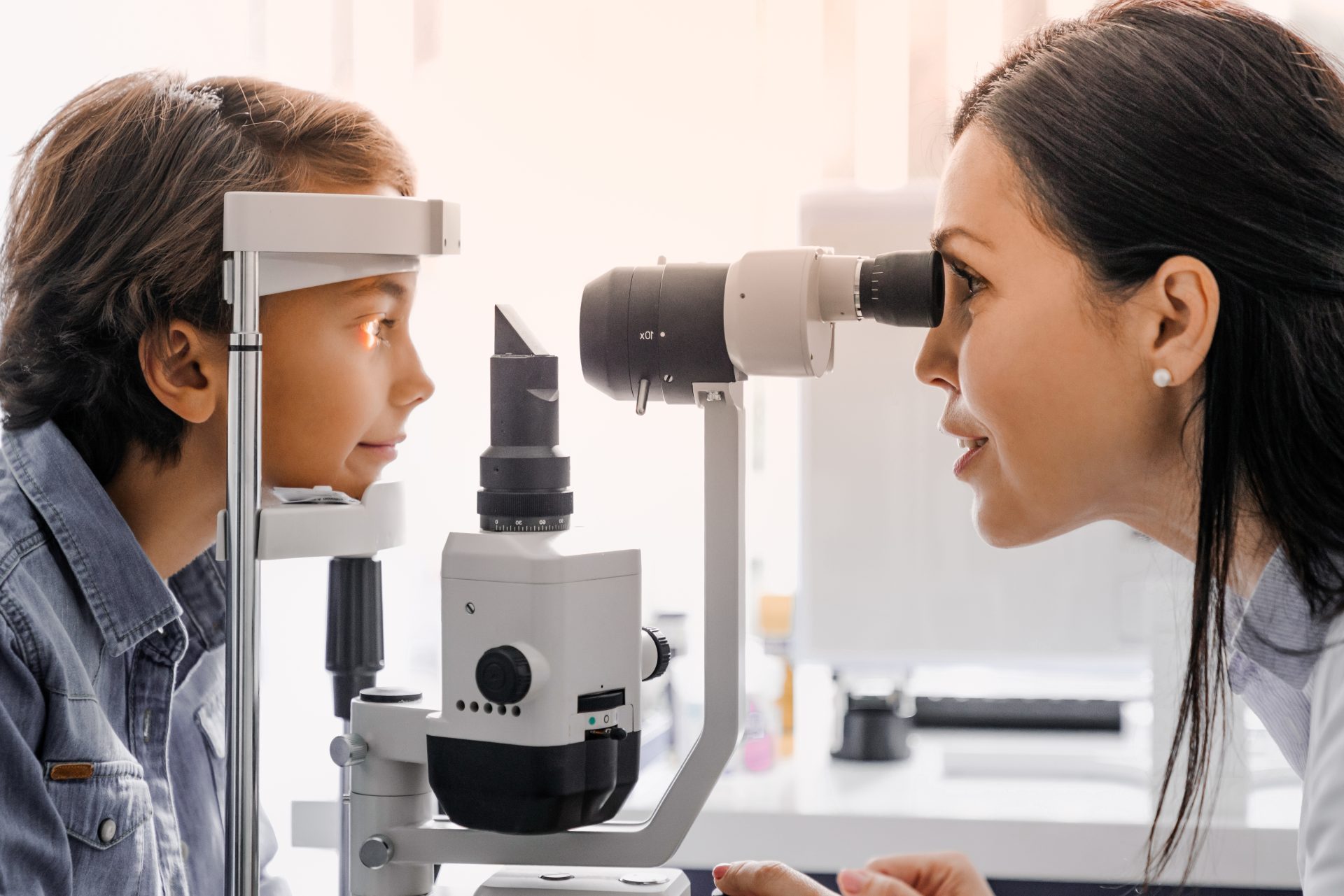 Opticien et ophtalmologiste